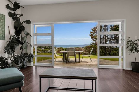 Photo of property in 37 Pekama Drive, Cable Bay, 0420