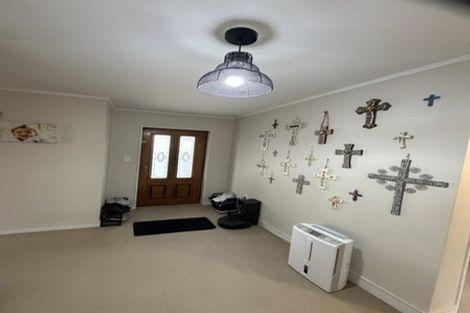 Photo of property in 61 Karina Road, Merrilands, New Plymouth, 4312