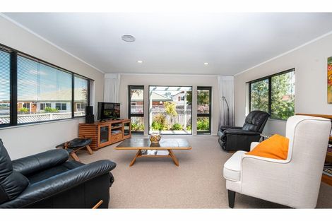 Photo of property in 3 Waru Nui Court, Orewa, 0931