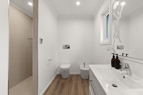 Photo of property in 54 Whakatomo Place, Havelock North, 4130