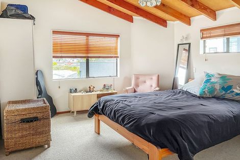 Photo of property in 3 Wolsley Avenue, Milford, Auckland, 0620