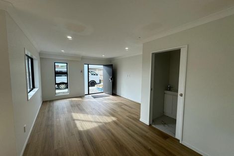 Photo of property in 30a Rogan Street, Mount Roskill, Auckland, 1041