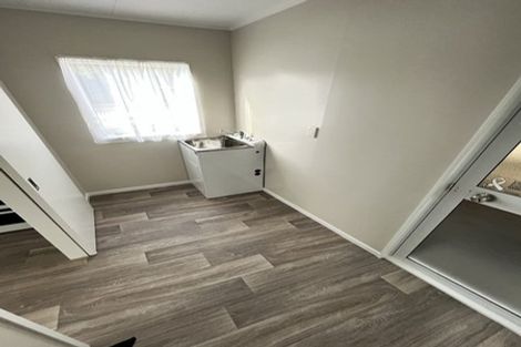 Photo of property in 95 Sykes Road, Weymouth, Auckland, 2103