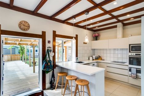 Photo of property in 15 Shamrock Street, Napier South, Napier, 4110