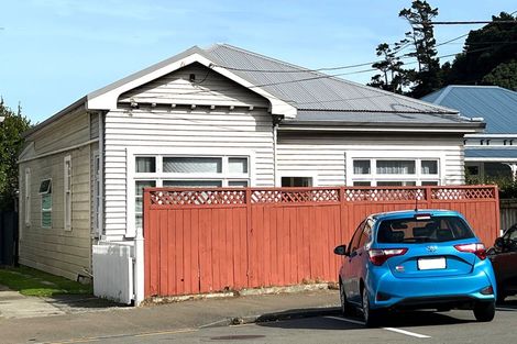 Photo of property in 9 Medway Street, Island Bay, Wellington, 6023