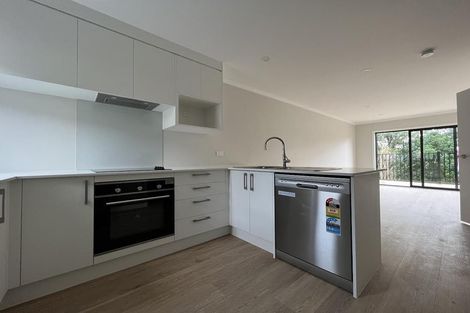 Photo of property in 2/125b Metcalfe Road, Ranui, Auckland, 0612