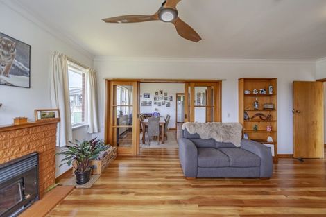 Photo of property in 34 Domain Road, Waipawa, 4210