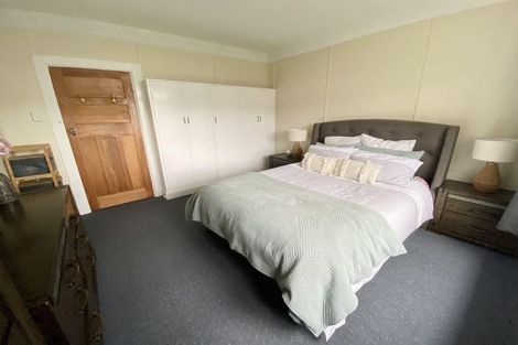 Photo of property in 19 Knowles Street, Terrace End, Palmerston North, 4410