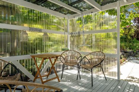 Photo of property in 32 Main Road, Havelock, 7100