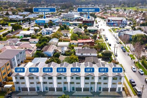 Photo of property in 3/7 Ranui Station Road, Ranui, Auckland, 0612
