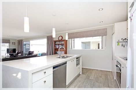 Photo of property in 24 Forbes Road, Foxton Beach, Foxton, 4815