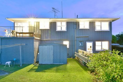 Photo of property in 39 Alice Avenue, Orewa, 0931