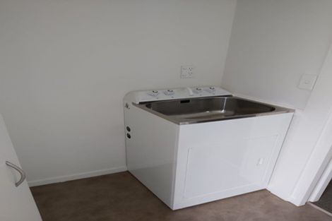 Photo of property in 6 Rickards Place, New Lynn, Auckland, 0600