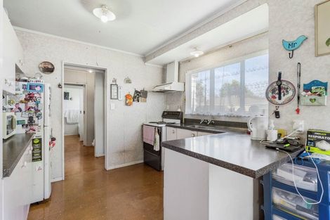 Photo of property in 86 Maplesden Drive, Clendon Park, Auckland, 2103