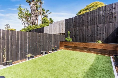 Photo of property in 5 Impatiens Lane, Massey, Auckland, 0614