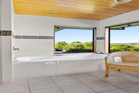 Photo of property in 115 Grand Drive, Orewa, 0931