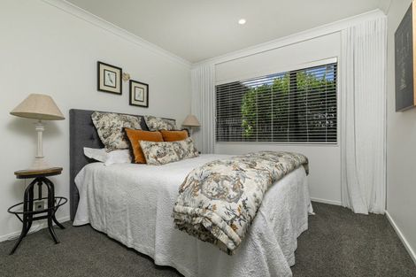 Photo of property in 3 Admirals Court Drive, Greenhithe, Auckland, 0632