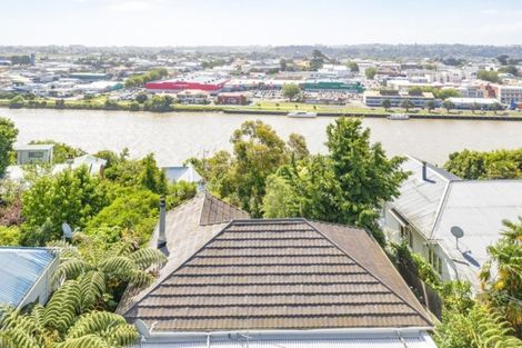 Photo of property in 64 Hipango Terrace, Durie Hill, Whanganui, 4500