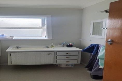 Photo of property in 176 Cambridge Street, Levin, 5510