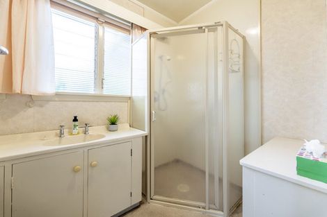 Photo of property in 15 Rugby Street, Waimate, 7924