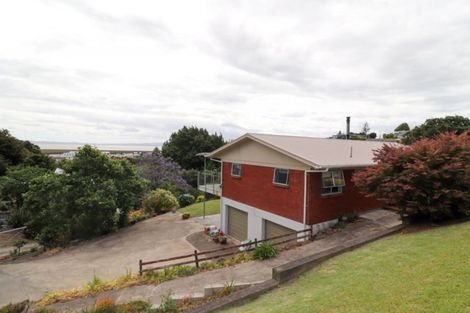 Photo of property in 128 Brunton Crescent, Thames, 3500