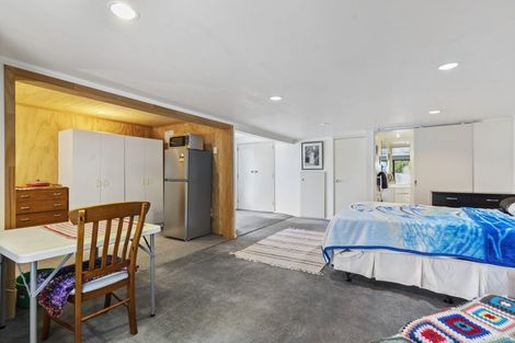 Photo of property in 77 Buscomb Avenue, Henderson, Auckland, 0610