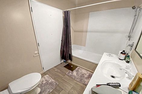 Photo of property in 65 Bridge Street, Coalgate, 7673