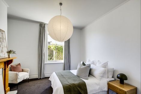 Photo of property in 12 Hadfield Terrace, Bluff Hill, Napier, 4110