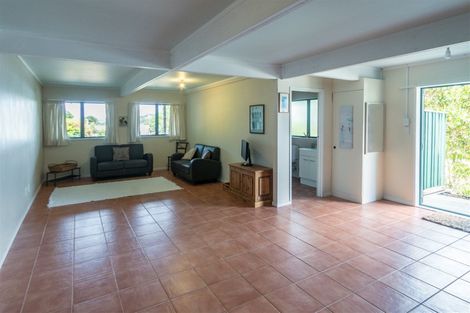 Photo of property in 8 Coutts Avenue, Paihia, 0200