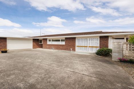Photo of property in 12a Cecil Place, Cloverlea, Palmerston North, 4412