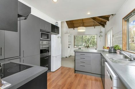 Photo of property in 2/143a Mokoia Road, Birkenhead, Auckland, 0626