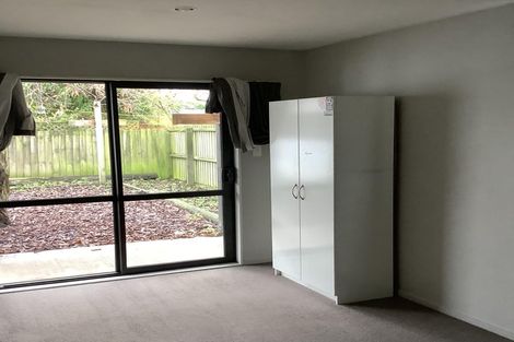 Photo of property in 18 Avonhead Road, Avonhead, Christchurch, 8042