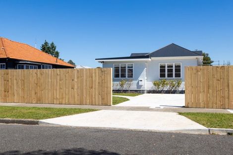 Photo of property in 35 Nuffield Avenue, Marewa, Napier, 4110