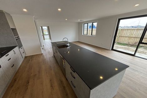 Photo of property in 16 Songpa Street, Halswell, Christchurch, 8025