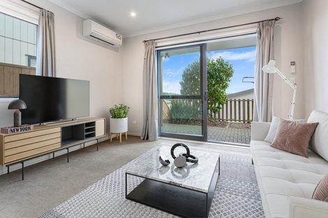 Photo of property in 44 Pukewhero Rise, Westgate, Auckland, 0614