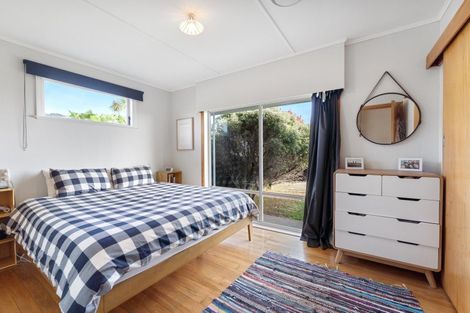 Photo of property in 9 Miriona Grove, Paekakariki, 5034