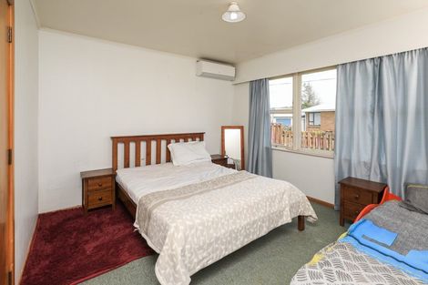 Photo of property in 21 Cricket Place, Melville, Hamilton, 3206