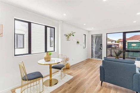 Photo of property in 2/18 Alexander Avenue, Papatoetoe, Auckland, 2025