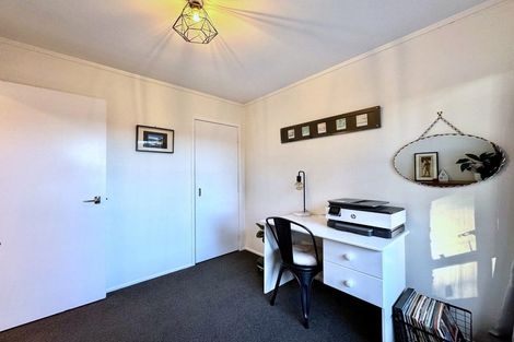 Photo of property in 2/15 Gloaming Place, Conifer Grove, Takanini, 2112