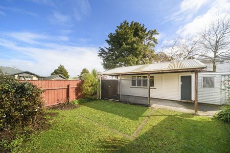 Photo of property in 11 Beresford Street, Takaro, Palmerston North, 4410