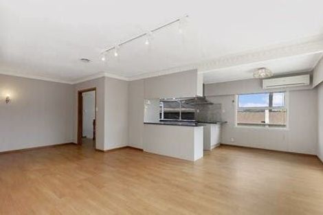 Photo of property in 10 Green Lane East, Remuera, Auckland, 1050