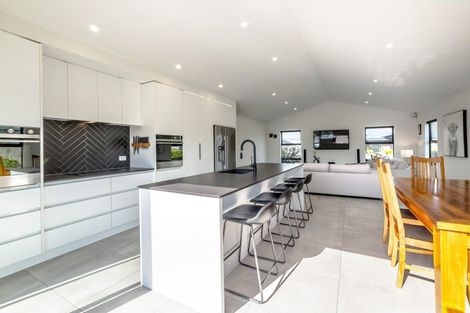 Photo of property in 16 Fantail Avenue, Carterton, 5713