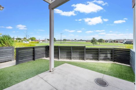 Photo of property in 12 Fermi Lane, Papakura, 2110