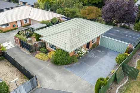 Photo of property in 1/6 Innisfree Place, Northwood, Christchurch, 8051