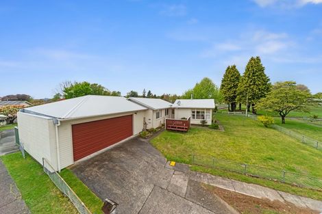 Photo of property in 7 Huriana Grove, Turangi, 3334