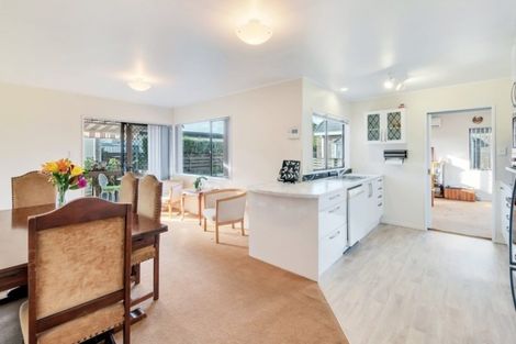 Photo of property in 4a Park Estate Road, Rosehill, Papakura, 2113