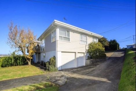 Photo of property in 33 Forrest Hill Road, Milford, Auckland, 0620