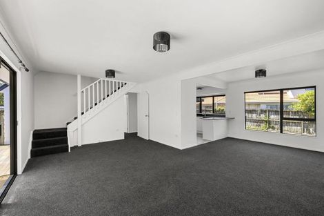 Photo of property in 21a Rimmington Drive, Hamilton Lake, Hamilton, 3204