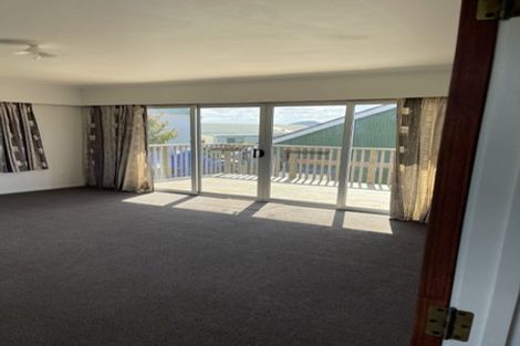 Photo of property in 3 Marama Place, One Tree Point, 0118