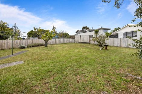 Photo of property in 6 Tamahere Drive, Glenfield, Auckland, 0629